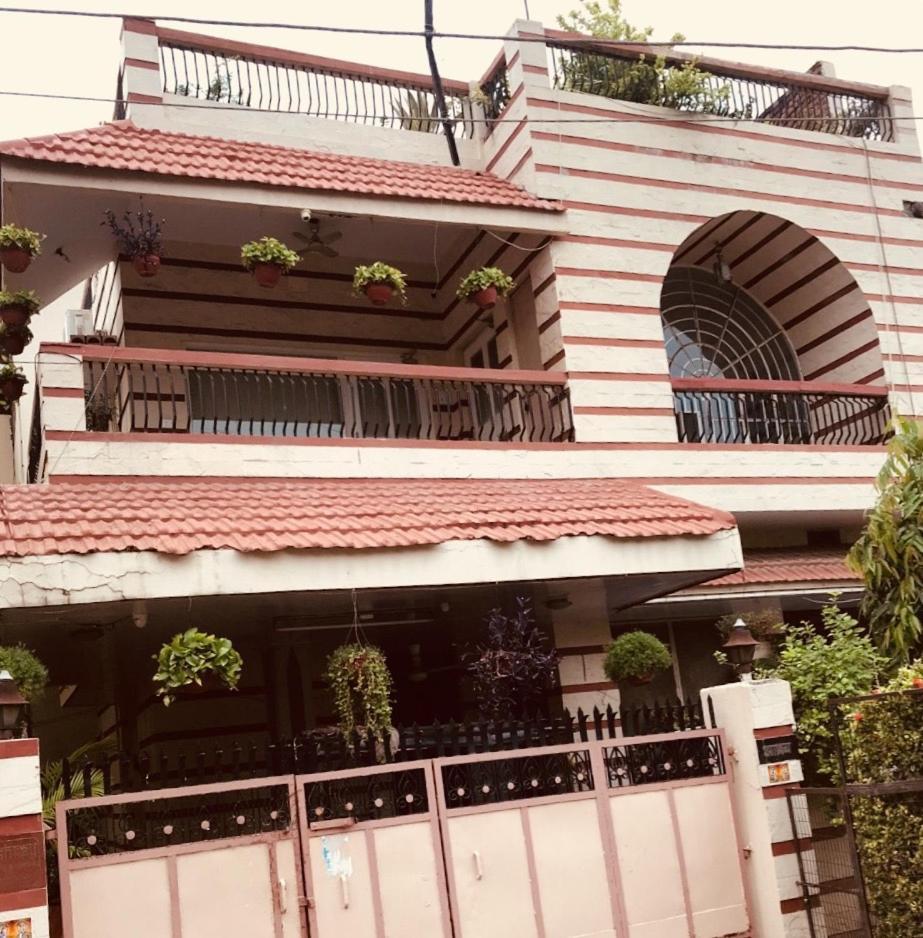 Aashray Apartment Varanasi Luaran gambar